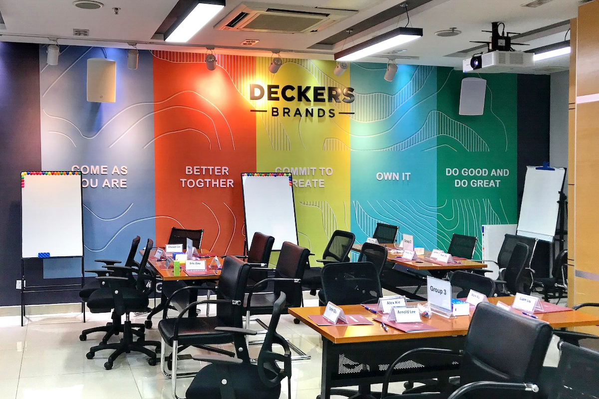 案例｜EMC易倍ADECIA会议解决方案协助跨国公司Deckers实现多种会议场景